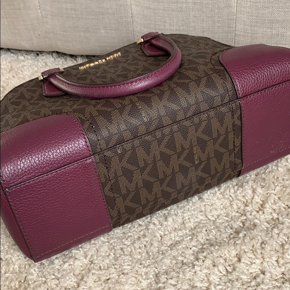 Michael Kors Set - Picture 6 of 7